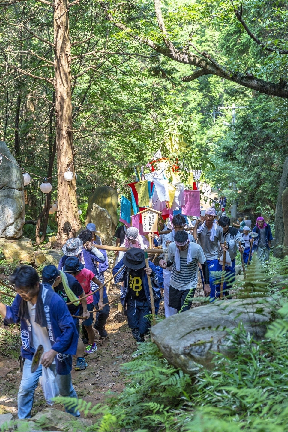 今年も石上げ祭りに参加しました。