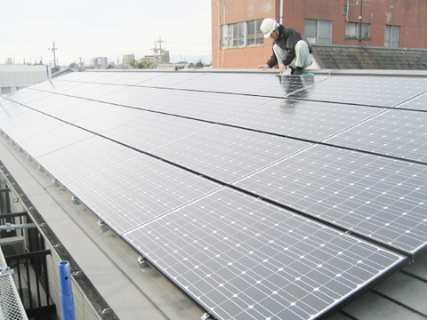 太陽光発電でエコライフ